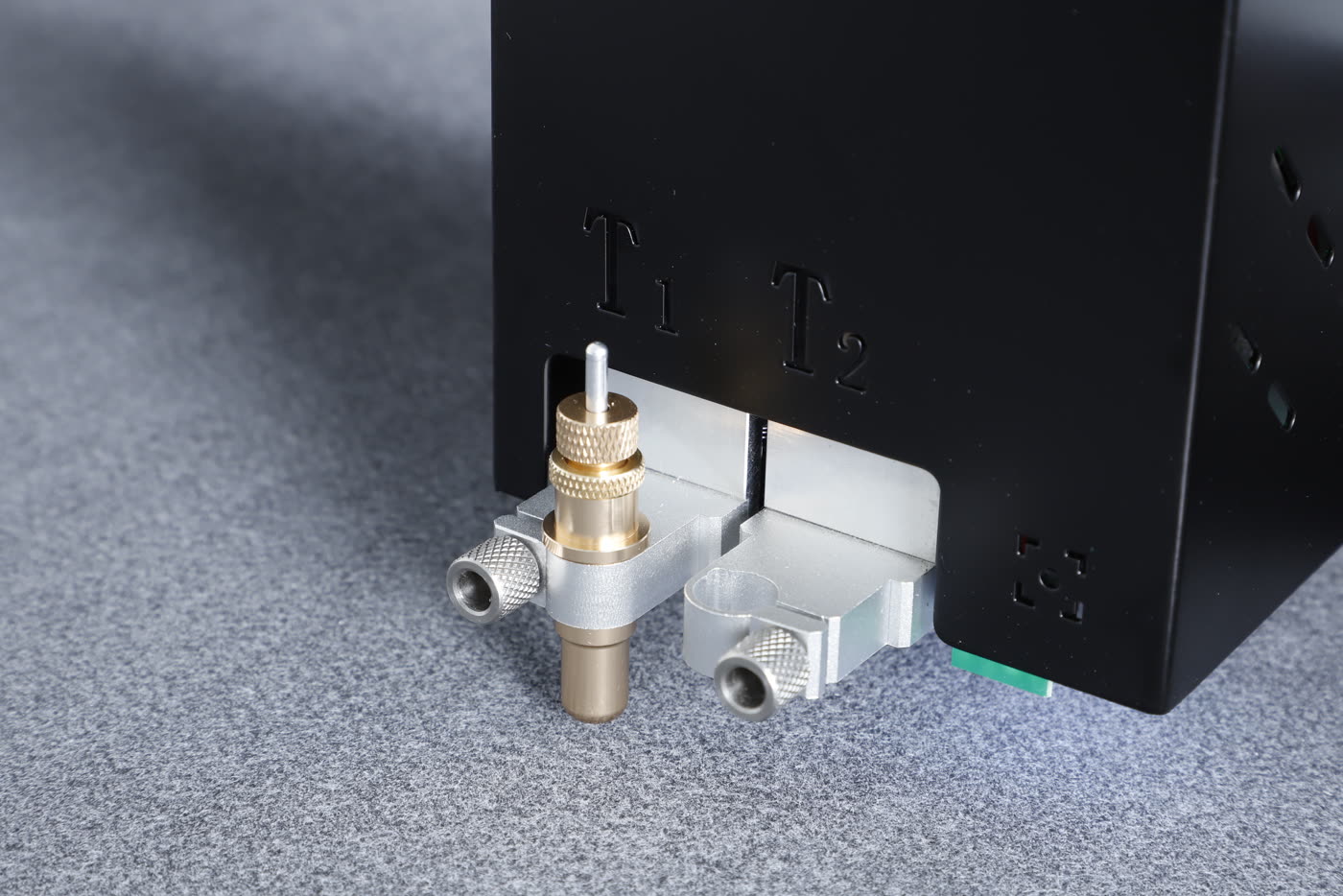 The pneumatic fitting on the Arc 127