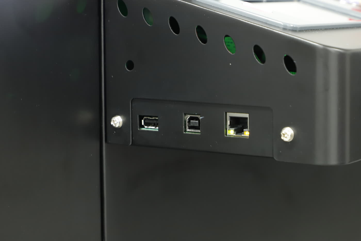 The USB and ethernet ports of the Arc 136