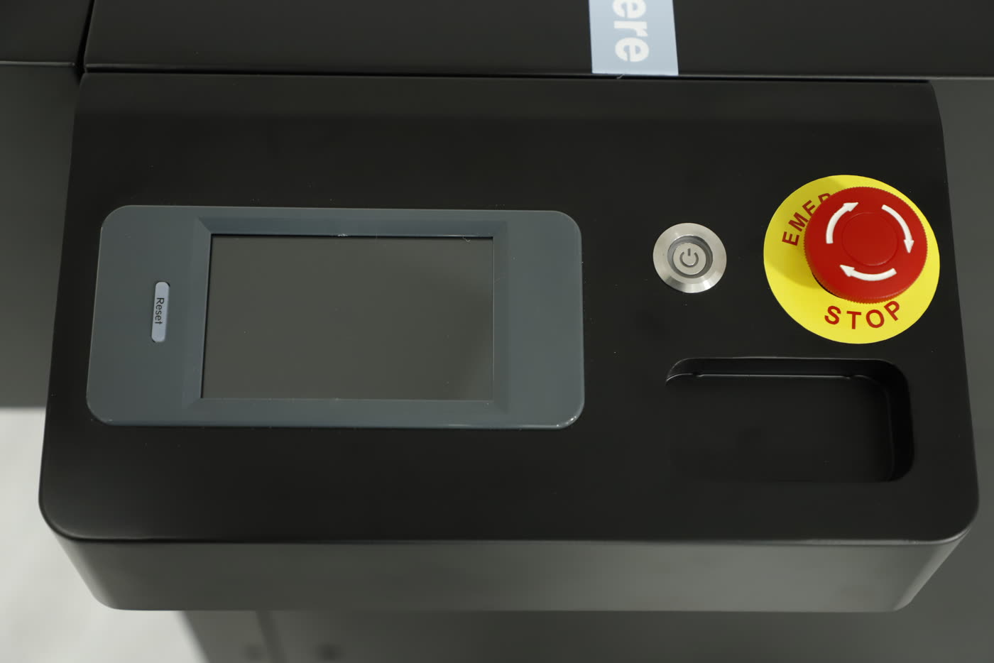 The touch screen and emergency stop of the Arc 136