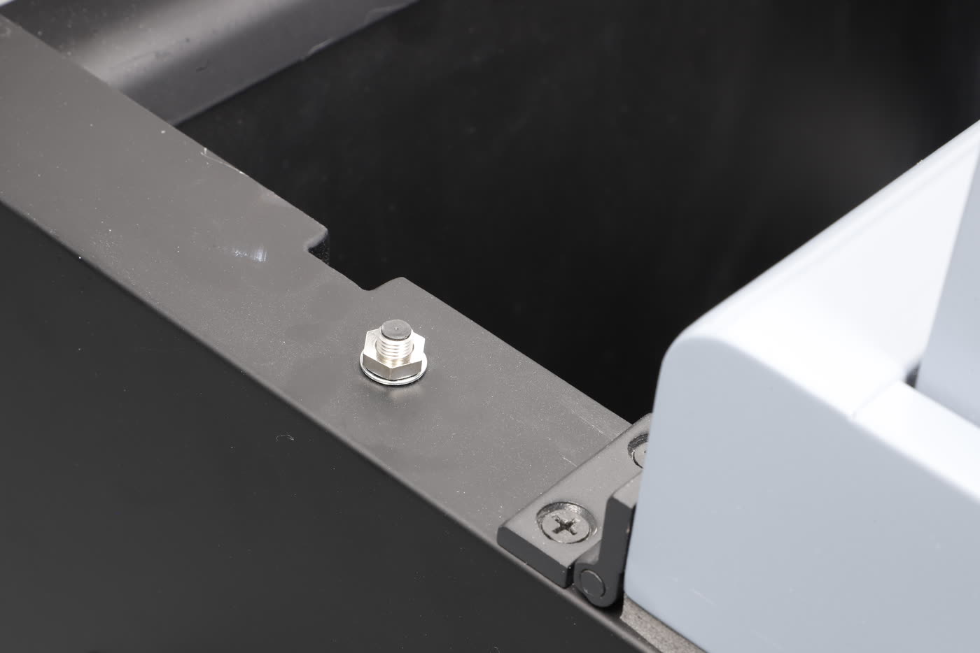 The lid sensor of the Miro 16