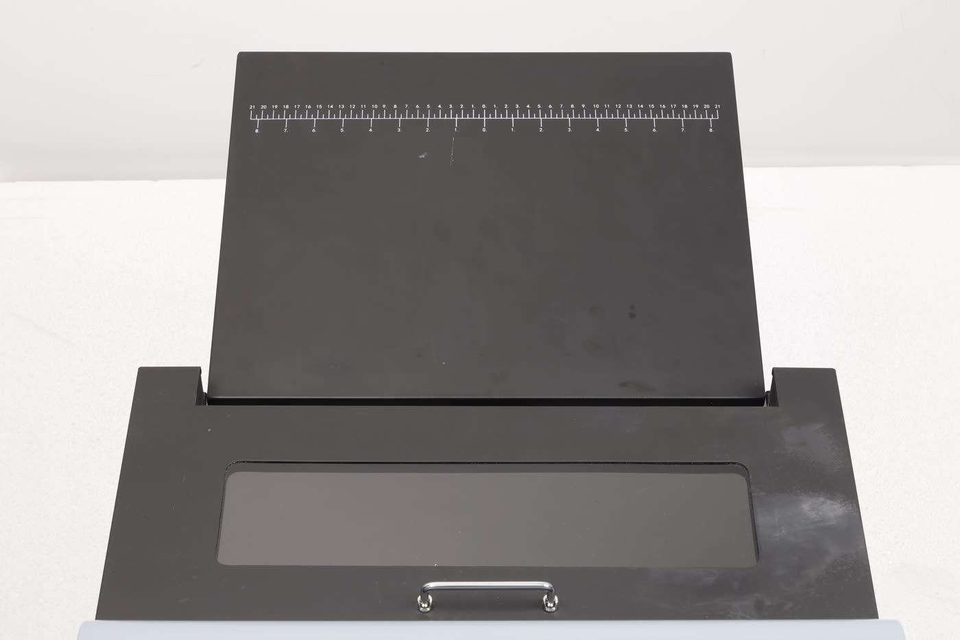The output plate of the Miro 16