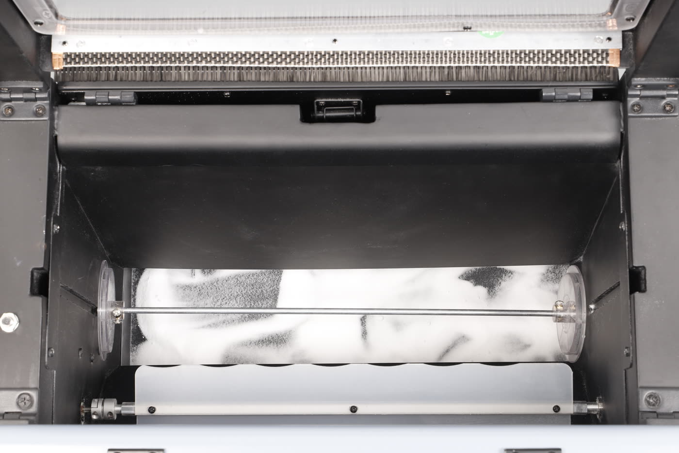 The powder roller of the Miro 16