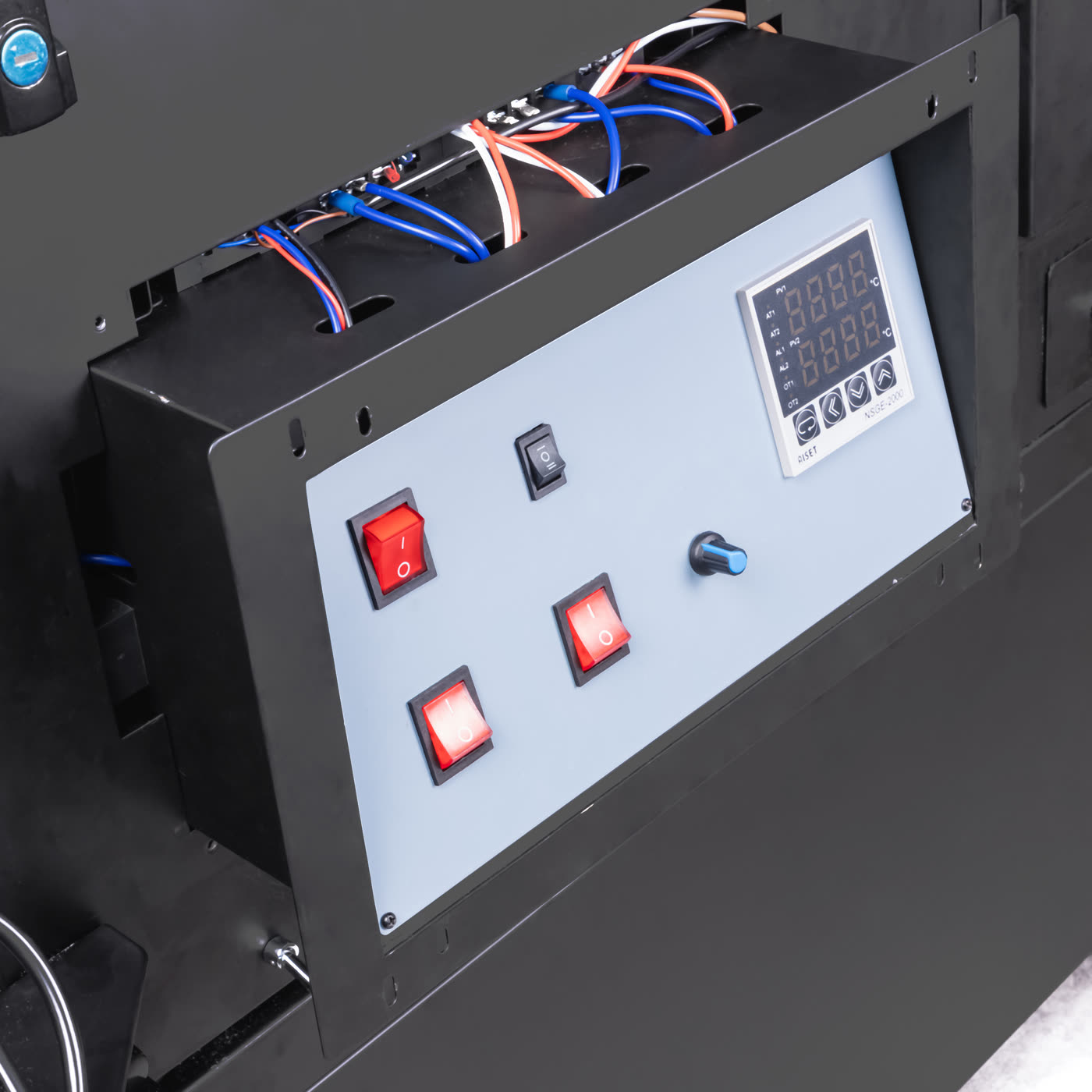 The control panel of the Miro 24