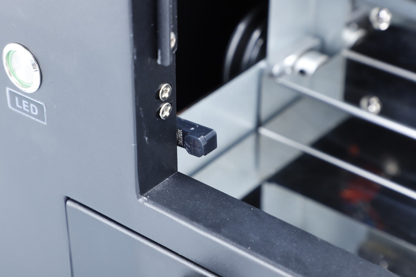 Cover sensor on the Prestige R1