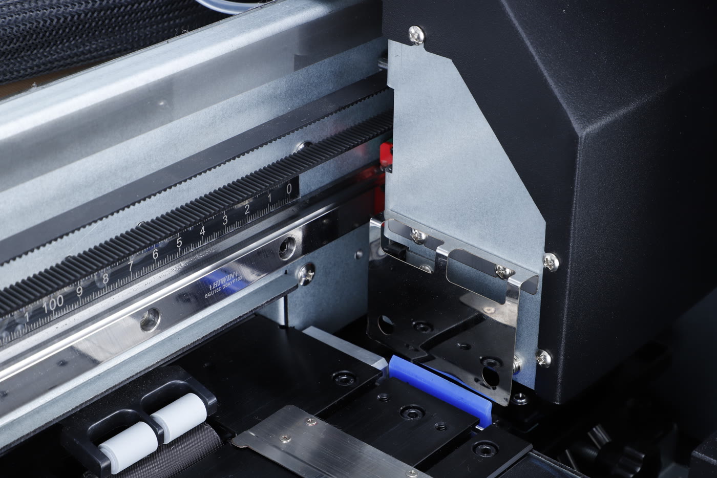 Head-strike sensor on the Prestige R1