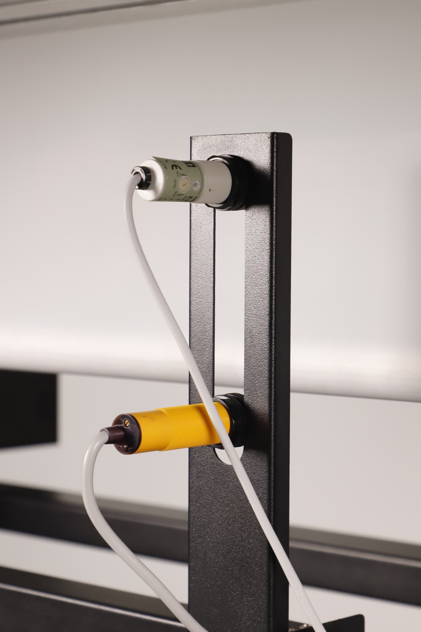 Head-strike sensor on the Prestige X6