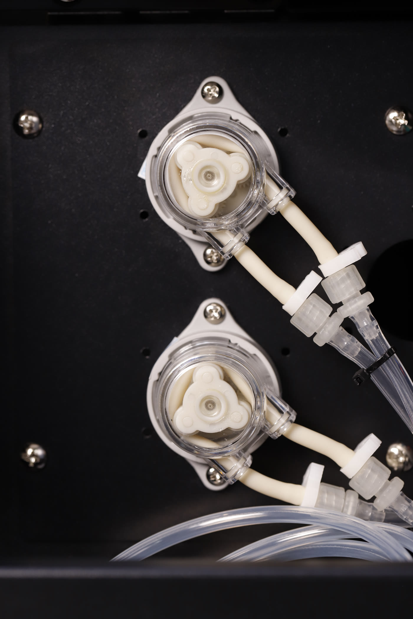 Ink pumps inside the Prestige XL2