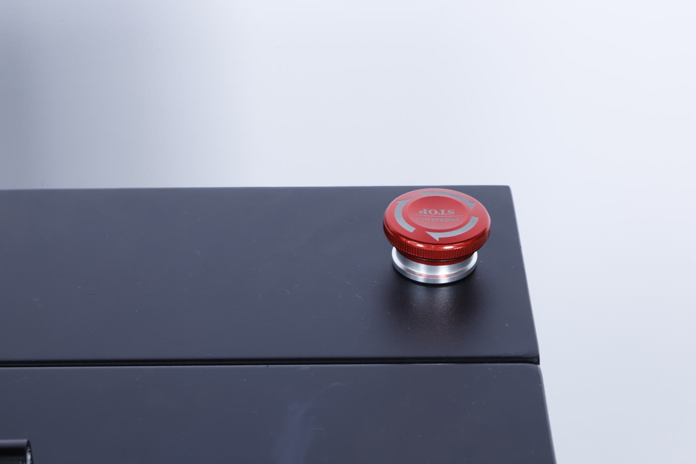 Emergency stop on the Prestige XL2 Pro