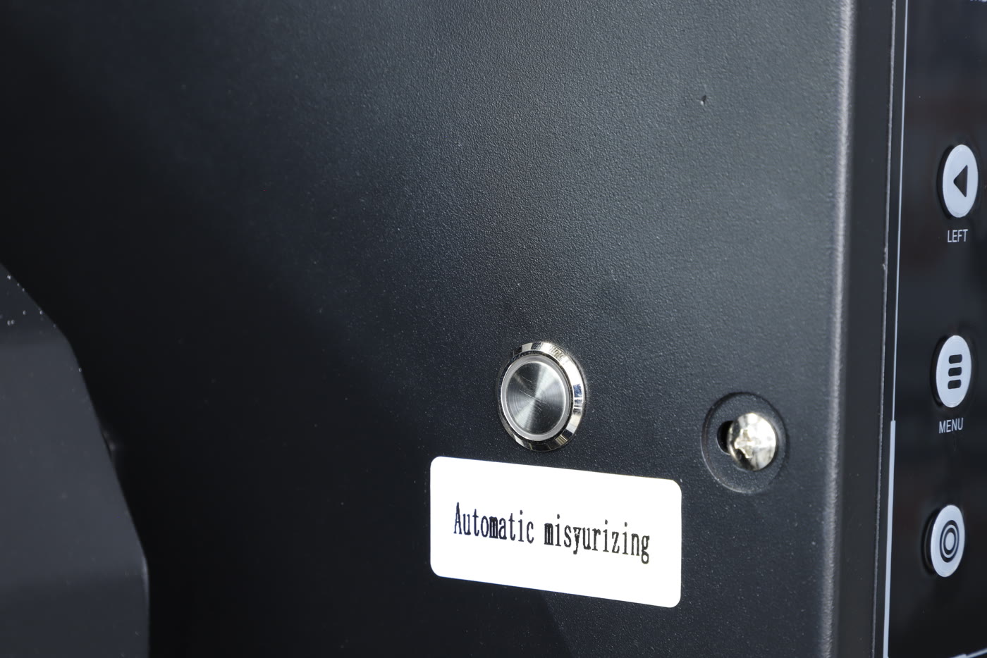 The automatic moisturizing button on the Prestige XL3
